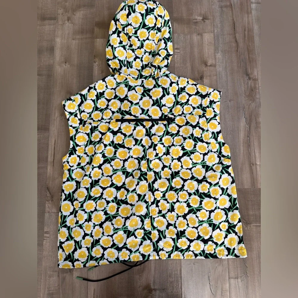 NEW DVF x Target Nylon Packable Hooded Vest Women Medium Poppy Floral Full Zip - Picture 6 of 8